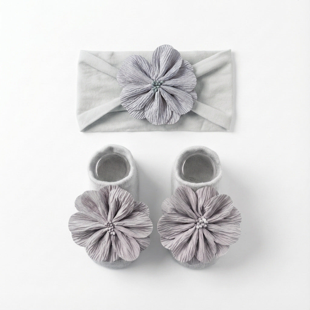 Baby Flower Headband & Socks Set – Soft Floral Newborn Hair Band and Baby Socks 2-Piece Outfit